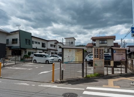 旧飯坂支所駐車場